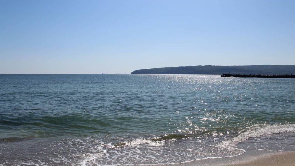 Čierne more - pláž