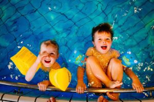 Deti v bazéne