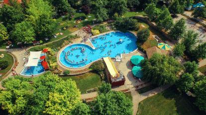 Termálne a zážitkové kúpele Lipót